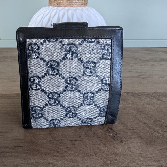 Gucci Monogram Canvas Wallet - Picture 3 of 11